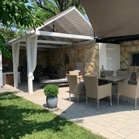 Szoloskert Vendeghaz Holiday home Balatonszolos