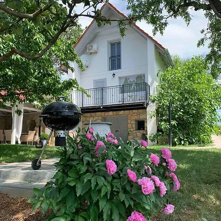 Szoloskert Vendeghaz *